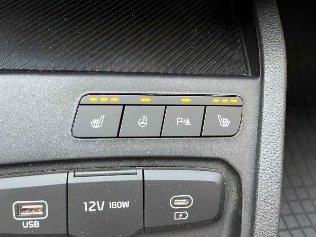 KIA STONIC 1.0 T-GDI M