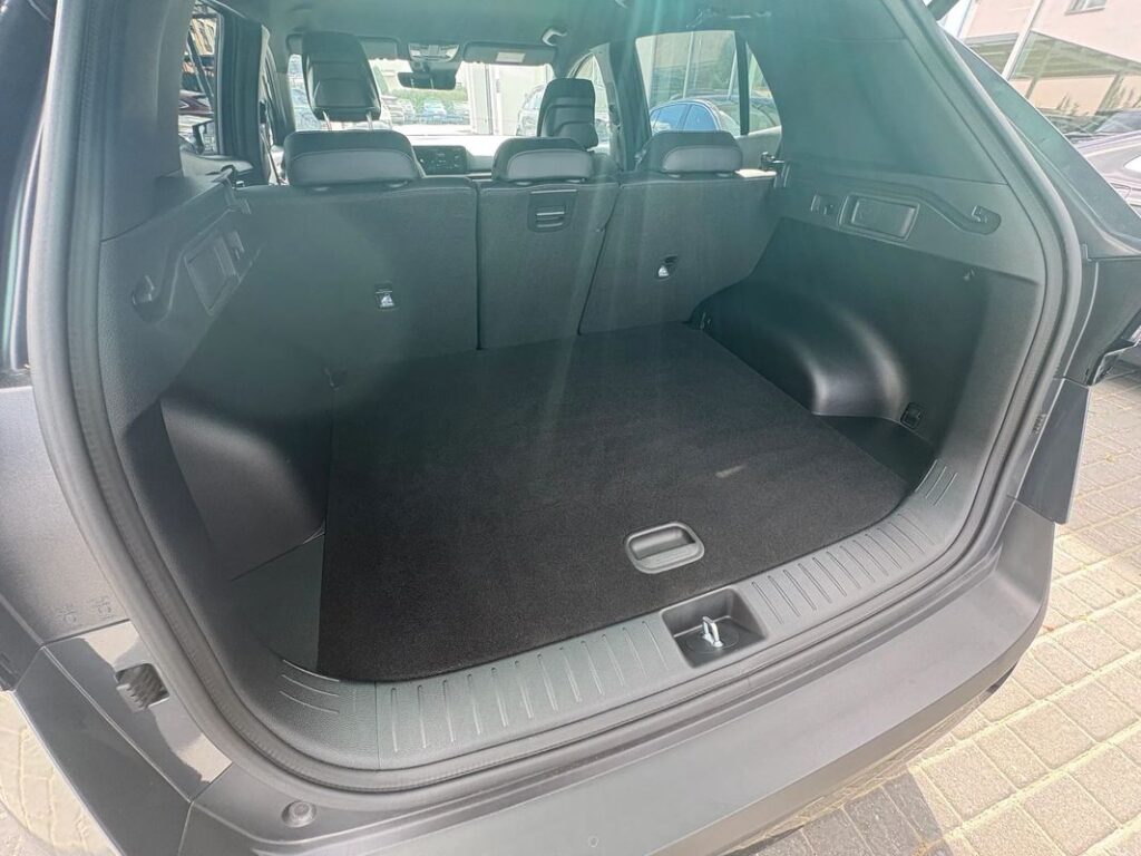 KIA SPORTAGE 1.6 T-GDI HEV Black Edition 2WD