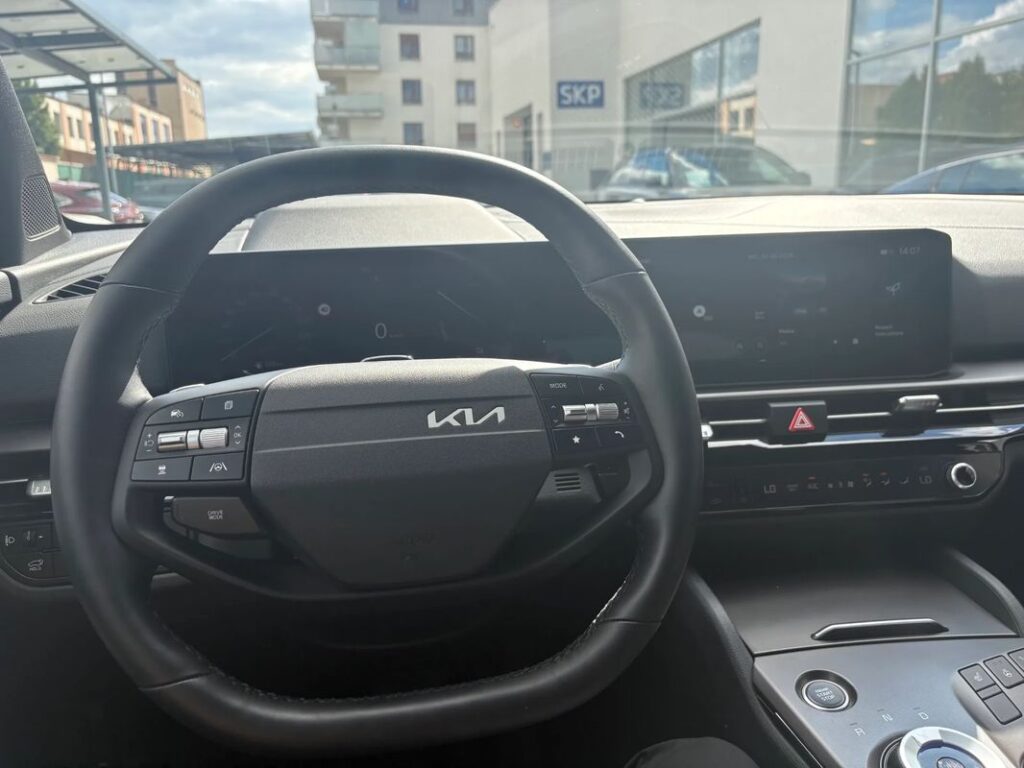 KIA SPORTAGE 1.6 T-GDI HEV Black Edition 2WD