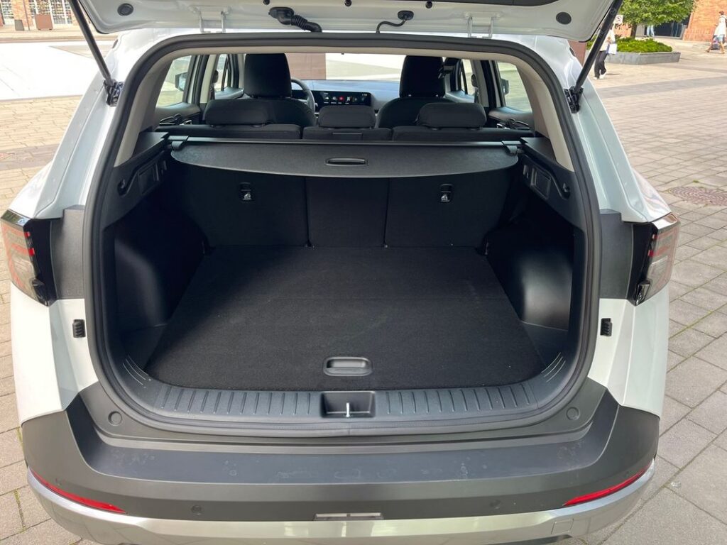 KIA SPORTAGE 1.6 T-GDI HEV Business Line 2WD