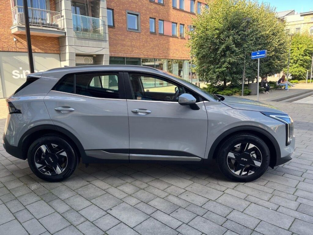 KIA SPORTAGE 1.6 T-GDI HEV Business Line 2WD