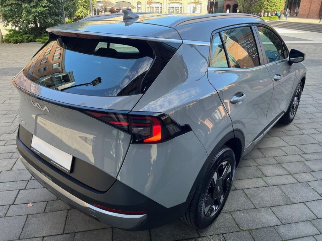 KIA SPORTAGE 1.6 T-GDI HEV Business Line 2WD