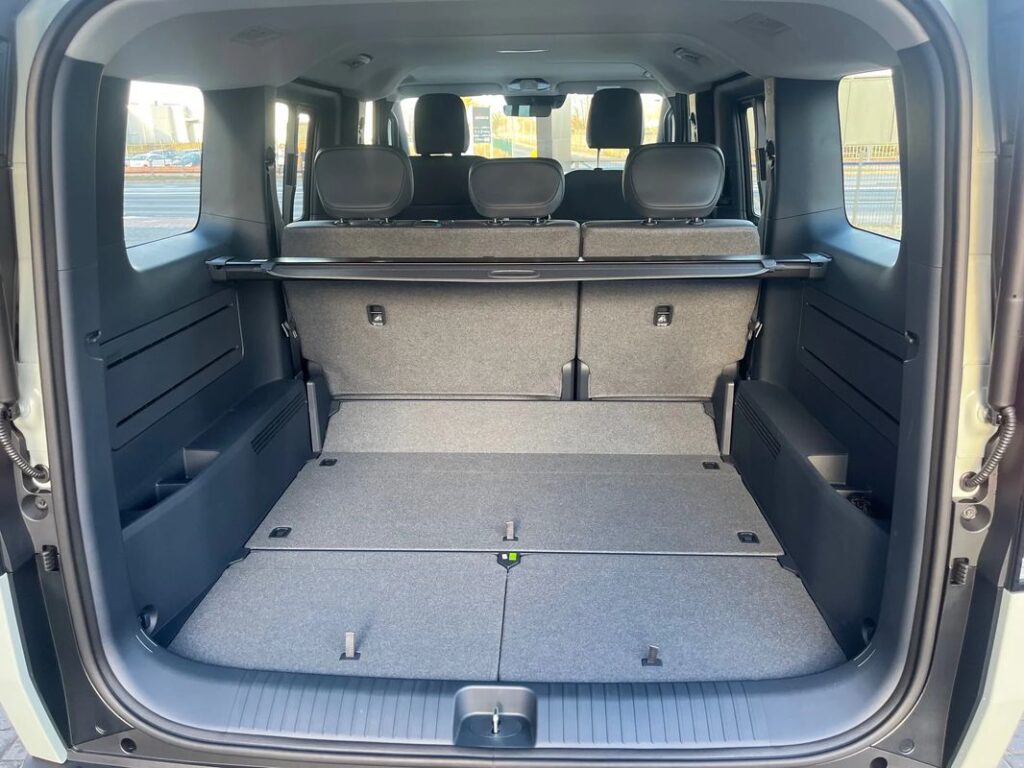 KIA PV5 71.2kwh