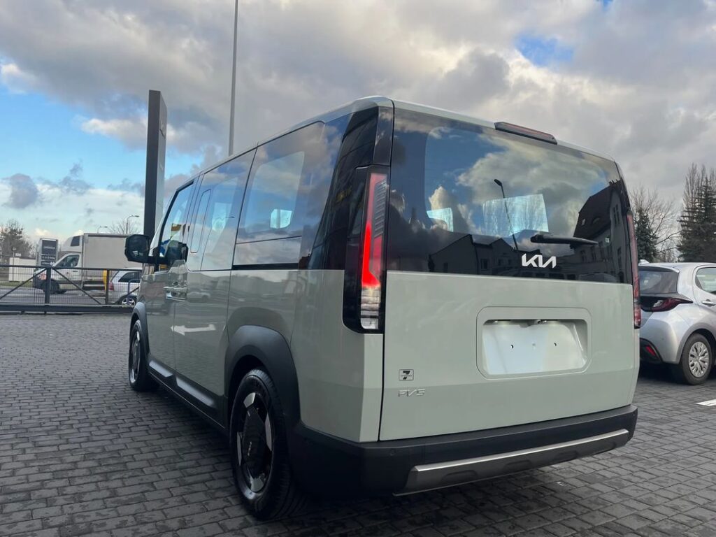 KIA PV5 71.2kwh
