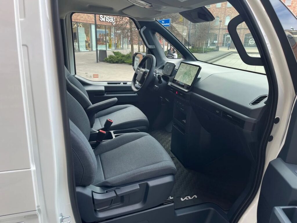 KIA PV5