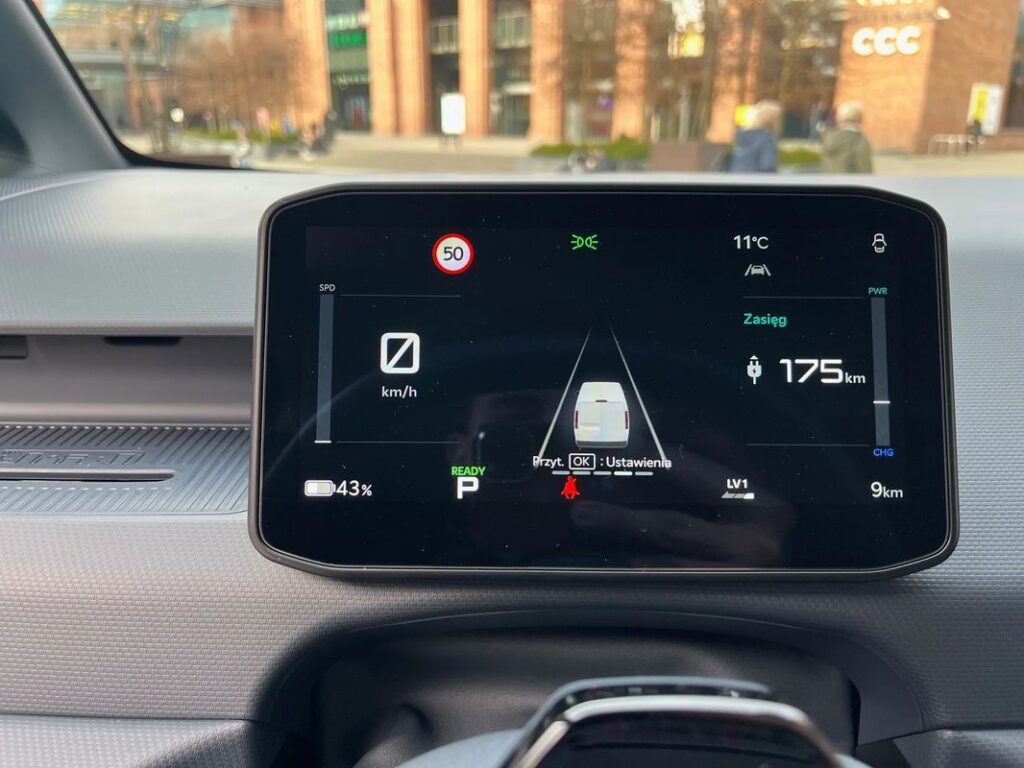 KIA PV5