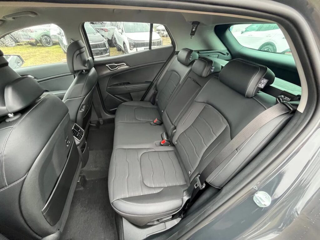 KIA SPORTAGE 1.6 T-GDI HEV Anniversary 4WD