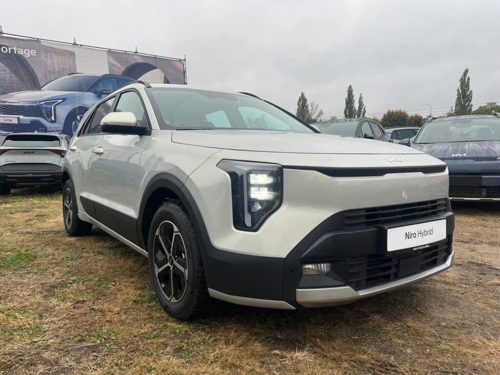 KIA NIRO 1.6 GDI Hybrid Business Line