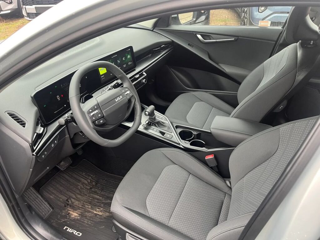 KIA NIRO 1.6 GDI Hybrid Business Line