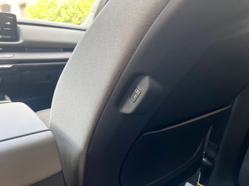 KIA SELTOS 1.6 T-GDI M